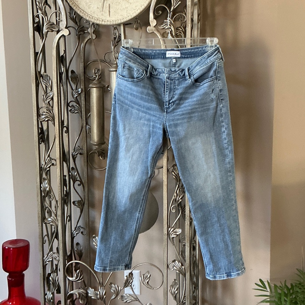 Denim & Co. Women's Classic Blue Cropped Jeans